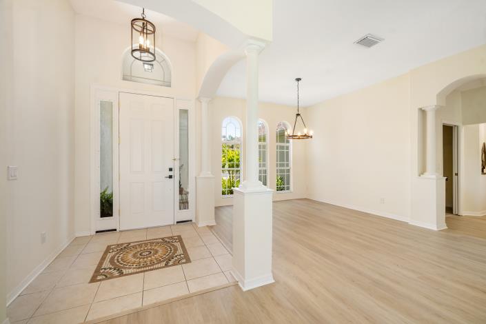 Image No.30-4 Bed House for sale