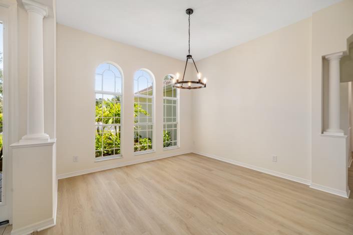 Image No.31-4 Bed House for sale