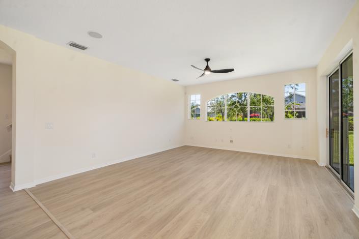 Image No.36-4 Bed House for sale