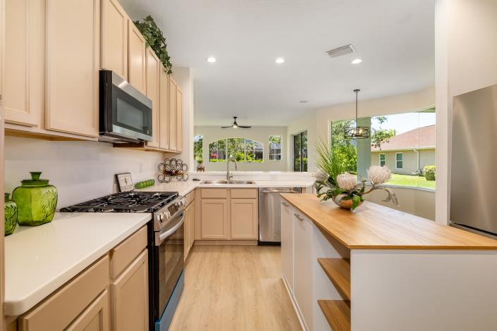 Image No.45-4 Bed House for sale