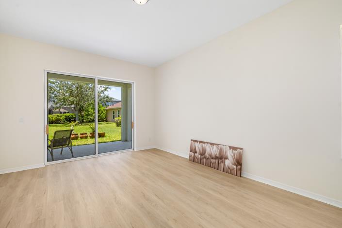 Image No.54-4 Bed House for sale