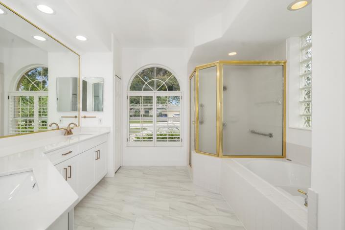 Image No.35-4 Bed House for sale