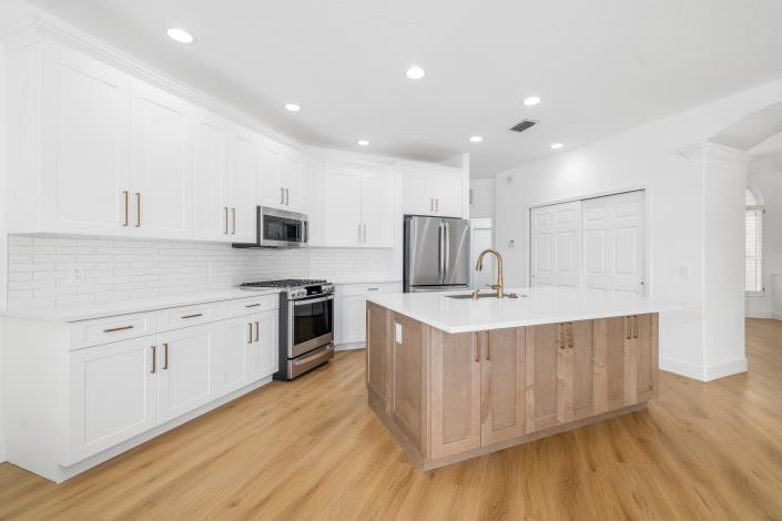 Image No.50-4 Bed House for sale