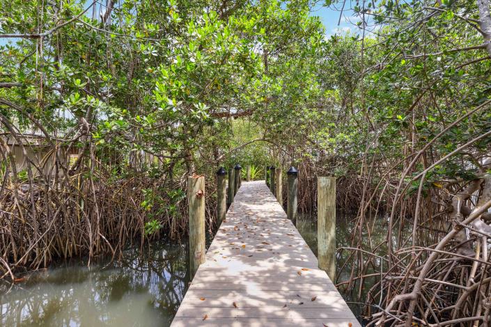 Image No.33-2 Bed Condo for sale