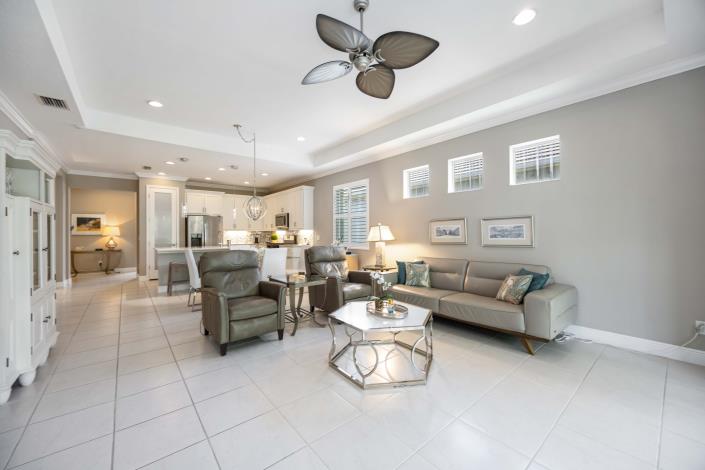 Image No.9-2 Bed House/Villa for sale