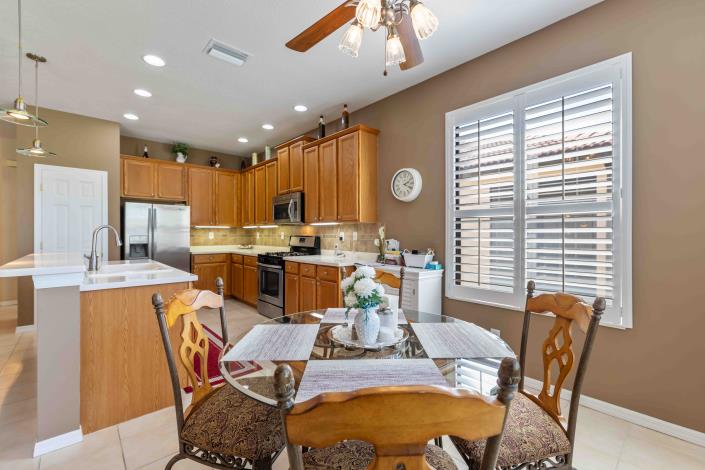 Image No.18-3 Bed House for sale