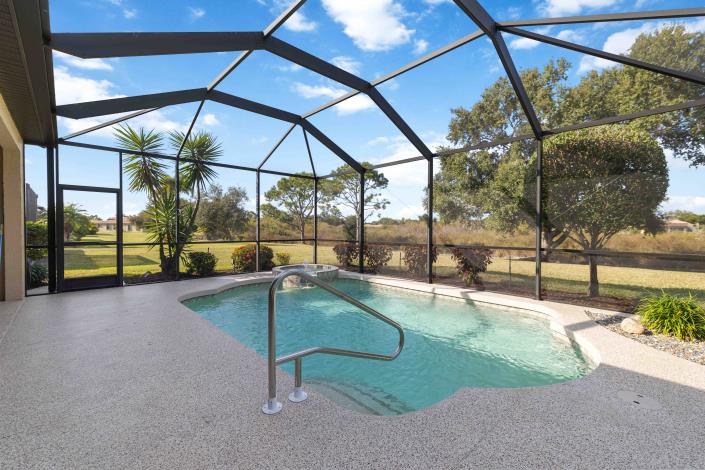 Image No.44-3 Bed House for sale