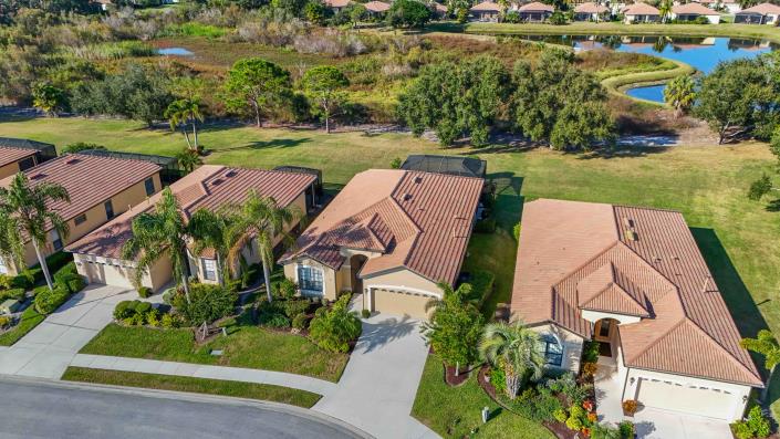 Image No.55-3 Bed House for sale