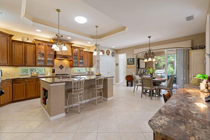 Image No.19-3 Bed House for sale