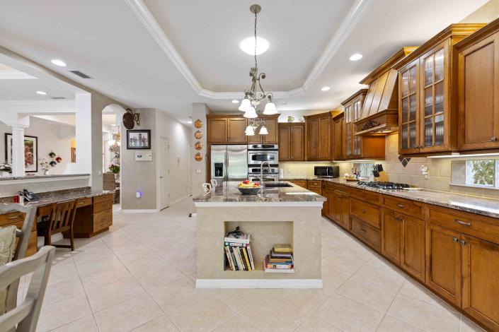 Image No.22-3 Bed House for sale