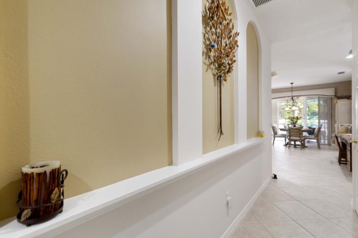 Image No.26-3 Bed House for sale