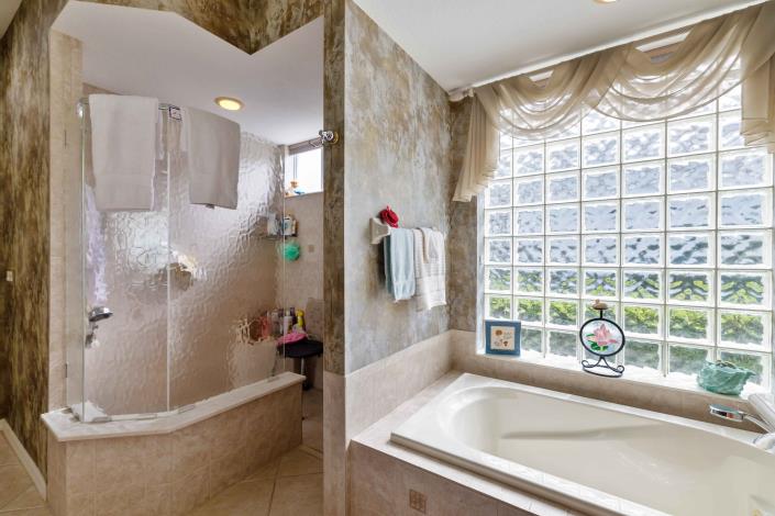 Image No.38-3 Bed House for sale