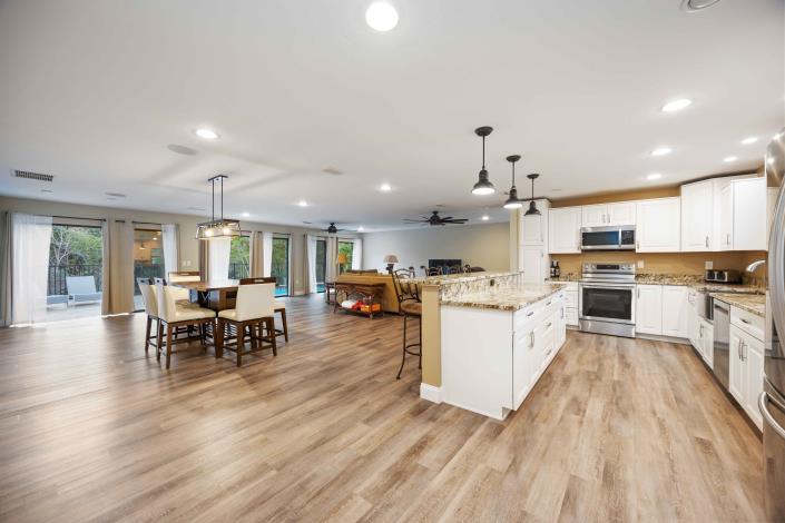 Image No.17-3 Bed House for sale