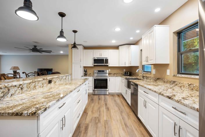 Image No.18-3 Bed House for sale