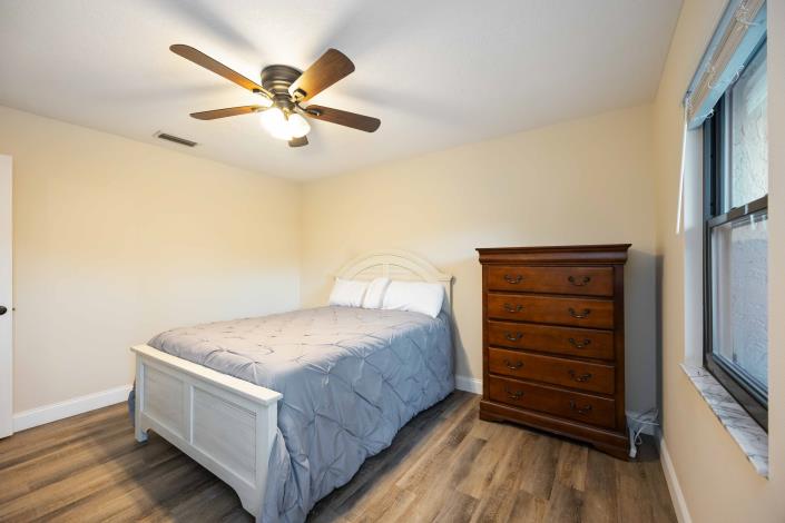 Image No.28-3 Bed House for sale