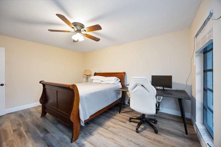 Image No.31-3 Bed House for sale