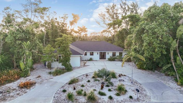 Image No.43-3 Bed House for sale