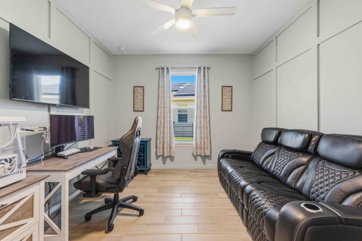 Image No.21-4 Bed House for sale