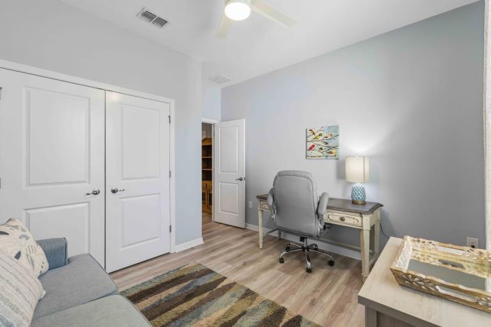 Image No.22-4 Bed House for sale