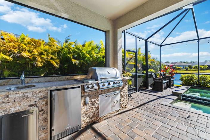 Image No.27-4 Bed House for sale