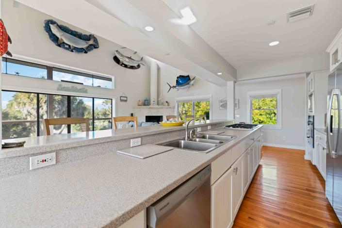 Image No.15-3 Bed House for sale