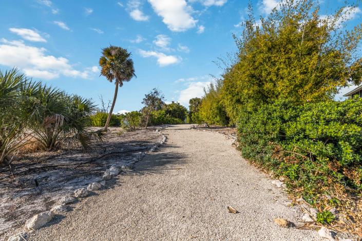 Image No.37-3 Bed House for sale