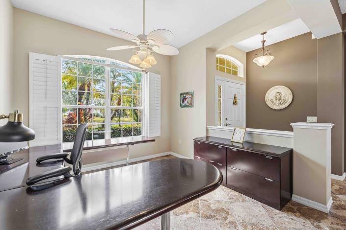 Image No.7-4 Bed House for sale