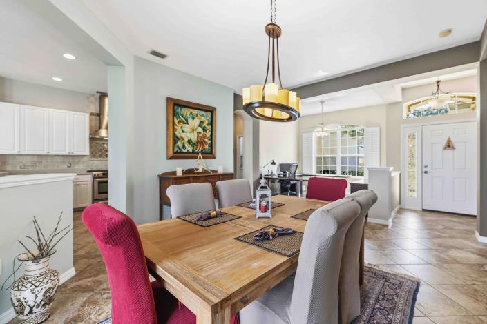 Image No.9-4 Bed House for sale