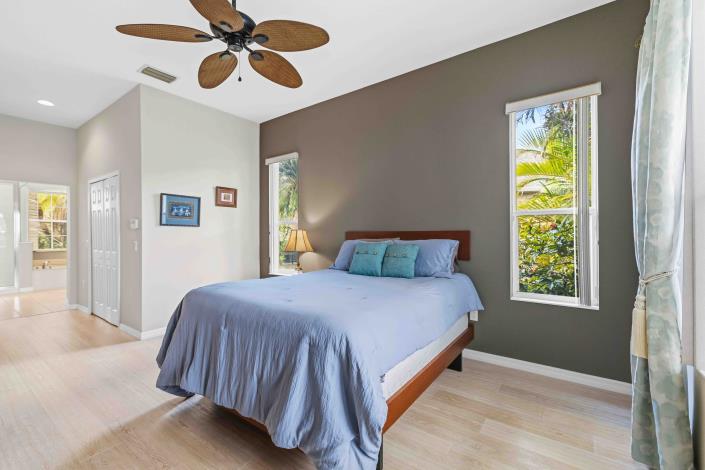 Image No.26-4 Bed House for sale