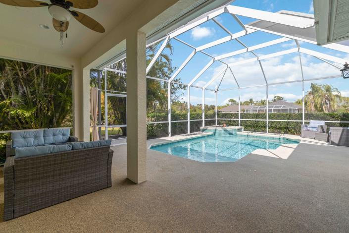 Image No.30-4 Bed House for sale