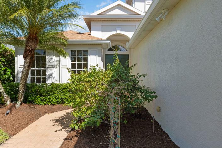 Image No.3-3 Bed House for sale