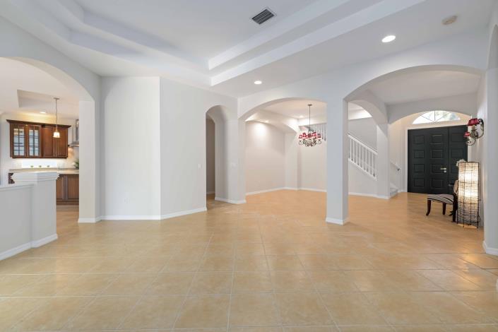 Image No.7-3 Bed House for sale