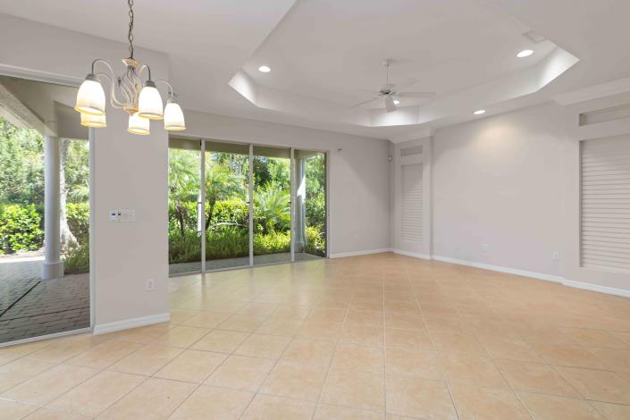 Image No.9-3 Bed House for sale