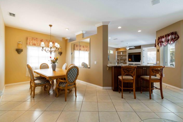 Image No.9-3 Bed House for sale