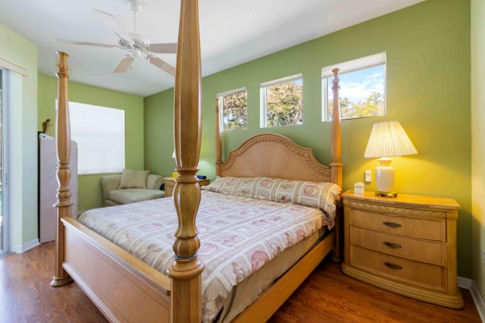 Image No.18-3 Bed House for sale