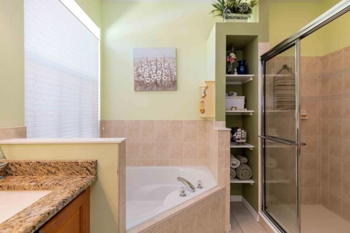 Image No.21-3 Bed House for sale