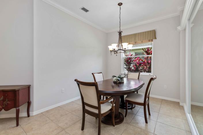 Image No.13-3 Bed House for sale