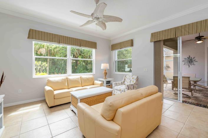 Image No.20-3 Bed House for sale