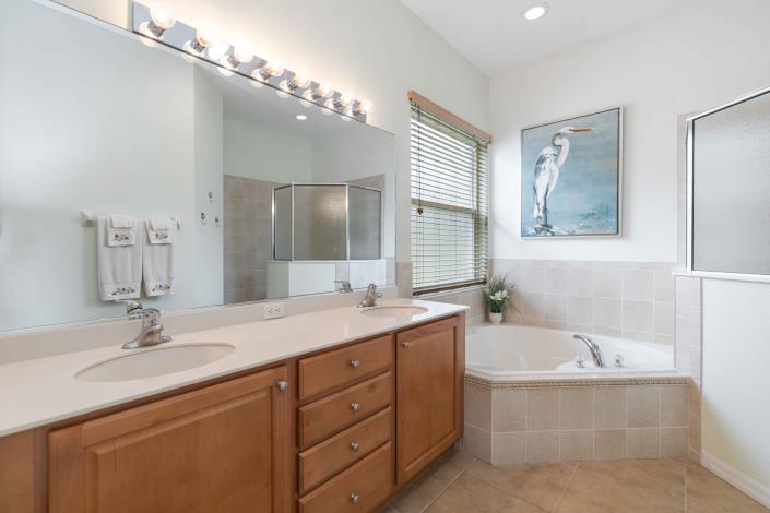 Image No.21-3 Bed House for sale