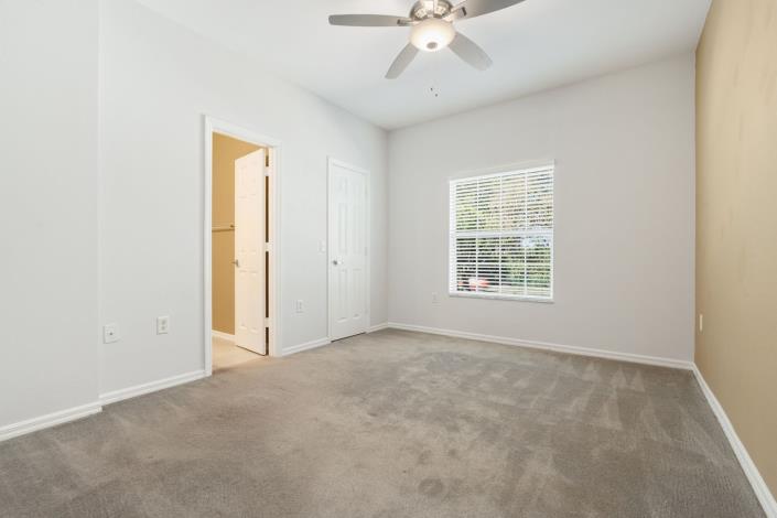 Image No.17-2 Bed Townhouse for sale