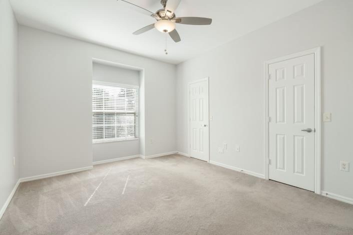 Image No.20-2 Bed Townhouse for sale