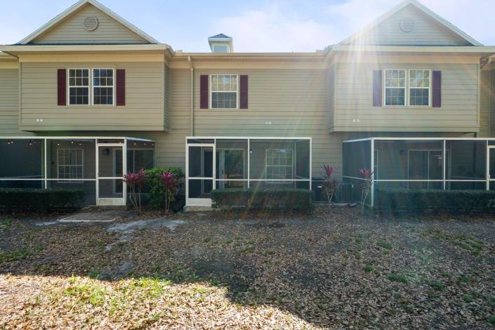 Image No.31-2 Bed Townhouse for sale