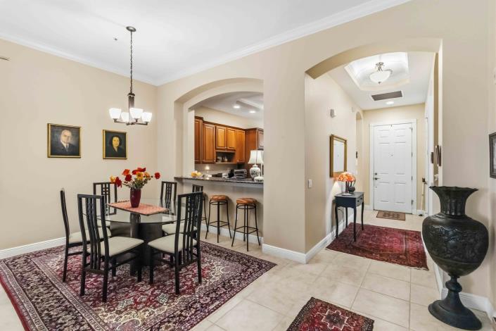 Image No.11-3 Bed Condo for sale