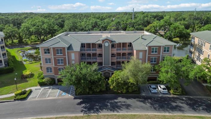 Image No.30-3 Bed Condo for sale