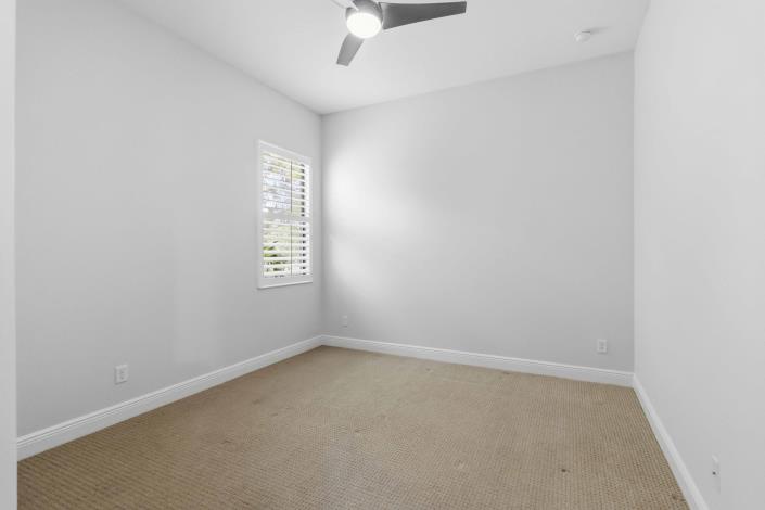 Image No.30-4 Bed House for sale