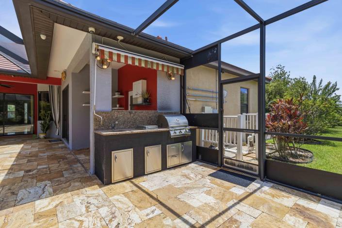 Image No.37-4 Bed House for sale