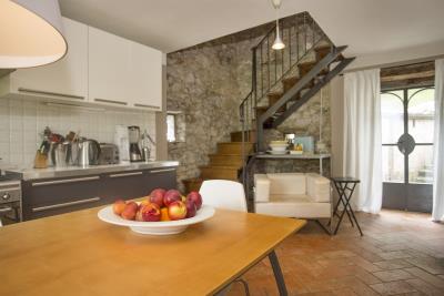 8---Borgo-Puccini---Casa-Grande---Kitchen-2