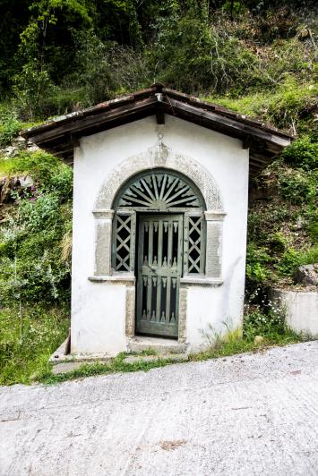 Image No.19-8 Bed Country Property for sale