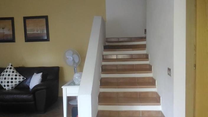 Image No.6-3 Bed House for sale