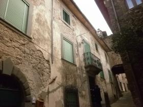 Image No.0-Maison / Villa de 3 chambres à vendre à Bagni di Lucca